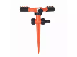 Zraszacz obrotowy trójramienny