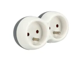 Adapter z dwoma gniazdami, Rodzaj: 2 gniazdowy, Uziemienie: Tak Schmith