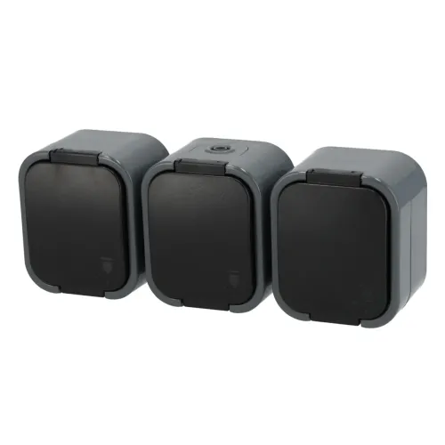 Gniazdo bryzgoodporne, potrójne IP54 Schmith